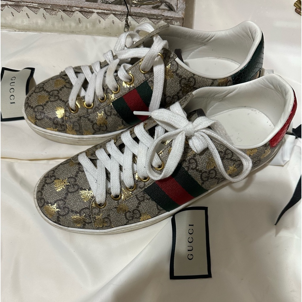 Women's Ace GG Supreme sneaker with bees